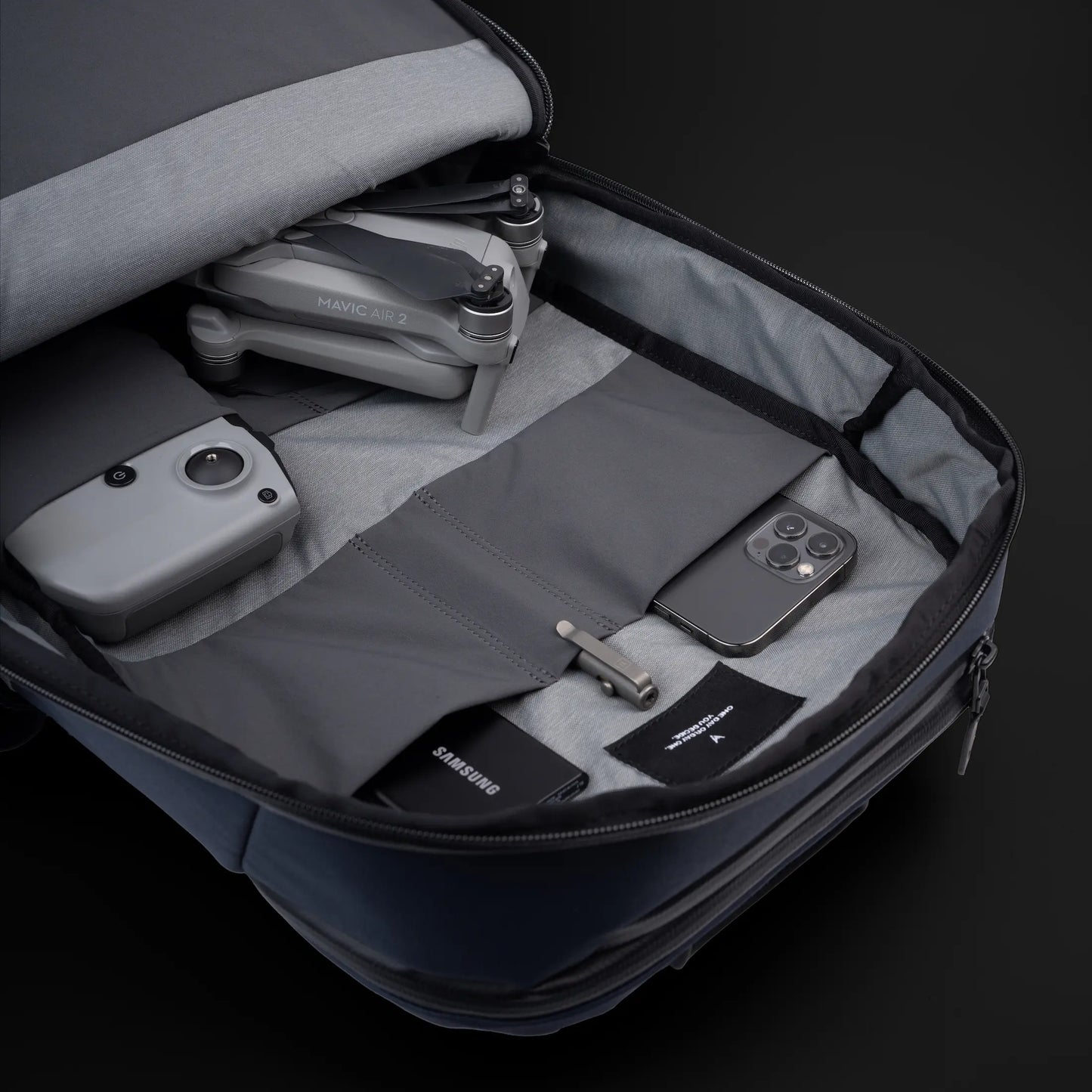 The Commuter - Midnight Blue