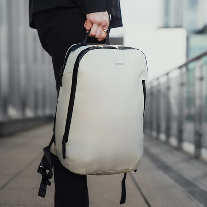 The Commuter - Desert Sand