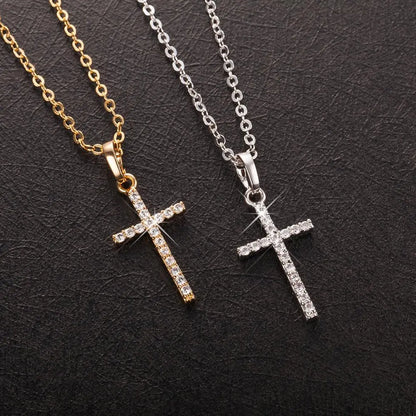 crois pendentifs (jesus) pour femme/homme  disponible en couleur or noir cristal en gros