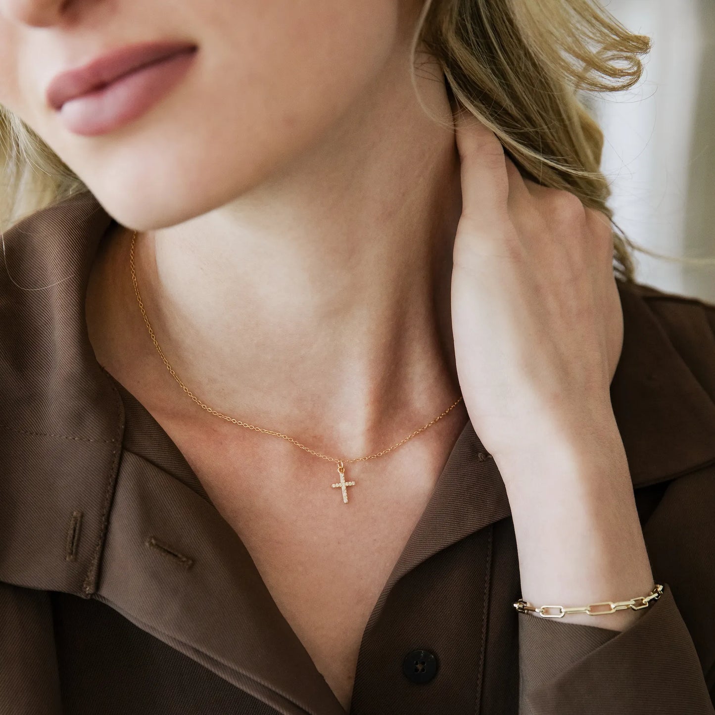 Pavé Cross Necklace - Gold