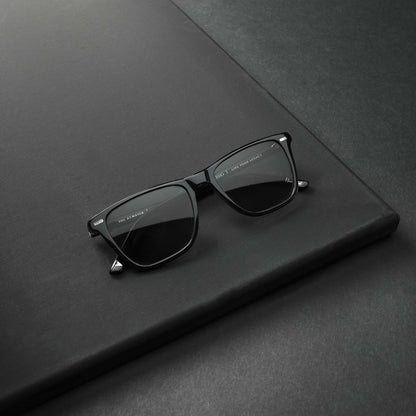 Atwater Blue Light - Jet Black